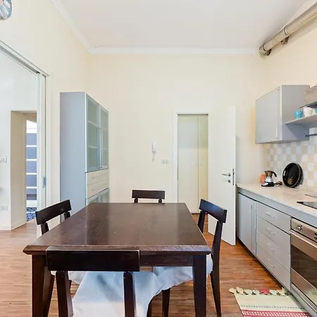 Marina Centro Apartments