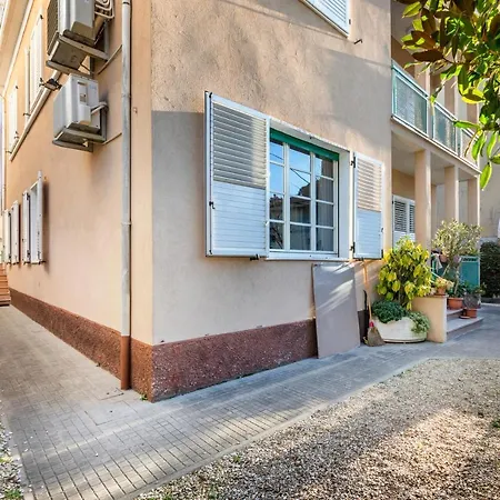 Marina Centro Apartments Apartament